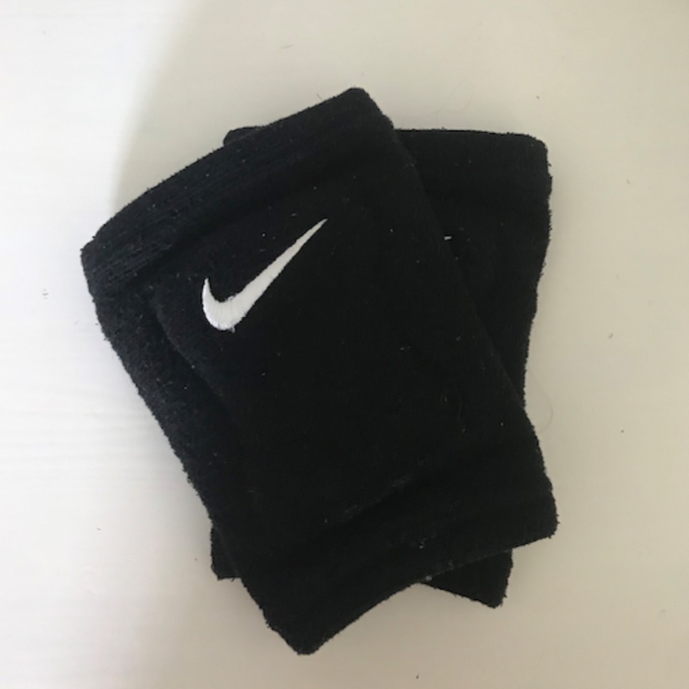 Black Nike Kneepads